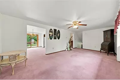 702 Woodside Dr, Jeannette, PA 15644 - Photo 15