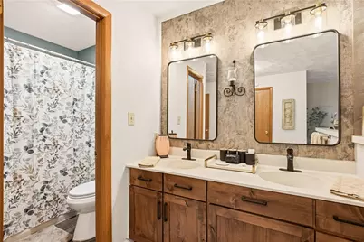 1752 Greenfield Dr, Hidden Valley, PA 15502 - Photo 23
