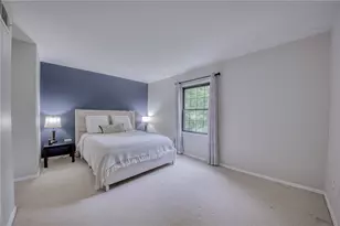 636 Carriage Cir, Pittsburgh, PA 15205 - Photo 5