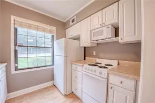 636 Carriage Cir, Pittsburgh, PA 15205 - Photo 9