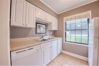 636 Carriage Cir, Pittsburgh, PA 15205 - Photo 3