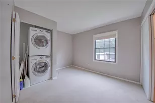 636 Carriage Cir, Pittsburgh, PA 15205 - Photo 15
