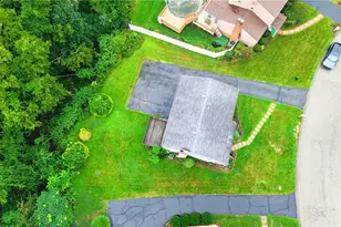 214 Highlander Heights Dr, Pittsburgh, PA 15116 - Photo 39