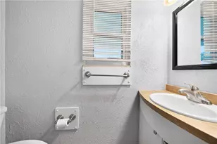 214 Highlander Heights Dr, Pittsburgh, PA 15116 - Photo 5