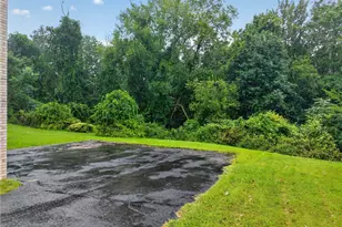 214 Highlander Heights Dr, Pittsburgh, PA 15116 - Photo 35