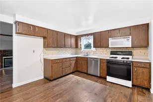 214 Highlander Heights Dr, Pittsburgh, PA 15116 - Photo 13