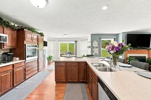 190 Center New Texas Rd, Pittsburgh, PA 15239 - Photo 17