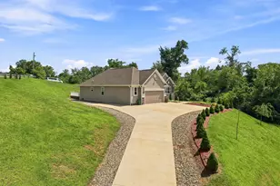 190 Center New Texas Rd, Pittsburgh, PA 15239 - Photo 5