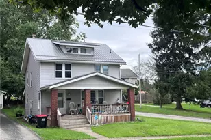 1002 N Mercer St, New Castle, PA 16101 - Photo 3
