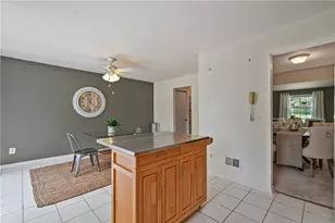 1818 Foxcroft Ln, Pittsburgh, PA 15101 - Photo 11