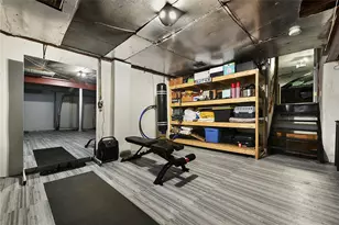 202 Fiesta Dr, Pittsburgh, PA 15239 - Photo 27
