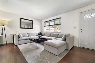 202 Fiesta Dr, Pittsburgh, PA 15239 - Photo 15