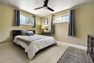 202 Fiesta Dr, Pittsburgh, PA 15239 - Photo 21