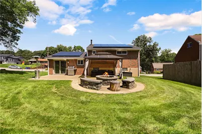 202 Fiesta Dr, Pittsburgh, PA 15239 - Photo 29
