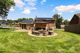 202 Fiesta Dr, Pittsburgh, PA 15239 - Photo 29