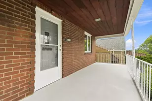 4326 McCaslin St, Pittsburgh, PA 15217 - Photo 3