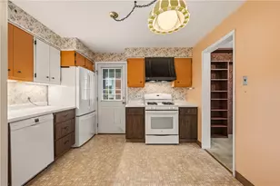 4325 McKee Dr, Pittsburgh, PA 15236 - Photo 11