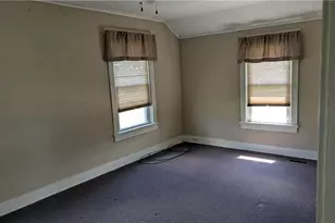 1320 Memorial Blvd, Connellsville, PA 15425 - Photo 9