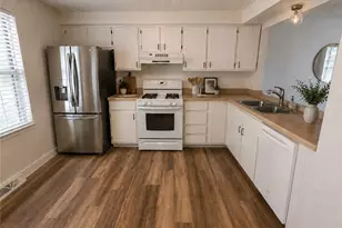 1004 Timberglen Dr, Imperial, PA 15126 - Photo 5
