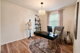 1004 Timberglen Dr, Imperial, PA 15126 - Photo 9