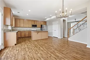 117 Maple Ridge Ct, Cecil, PA 15317 - Photo 9