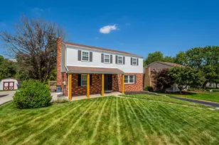 1013 Dana Dr, West Mifflin, PA 15122 - Photo 3