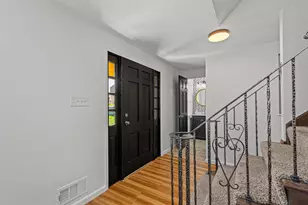 1013 Dana Dr, West Mifflin, PA 15122 - Photo 5