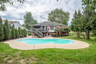 101 Covington Dr, Center Township, PA 16001 - Photo 19