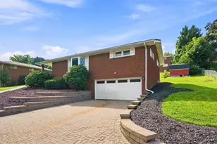 12640 Deborah Dr, North Huntingdon, PA 15642 - Photo 3