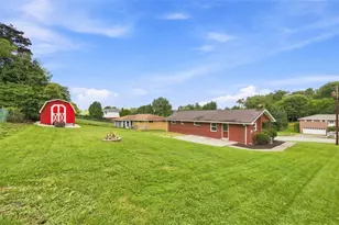 12640 Deborah Dr, North Huntingdon, PA 15642 - Photo 23