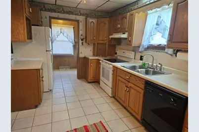 302 S Washington St, Eau Claire, PA 16030 - Photo 5