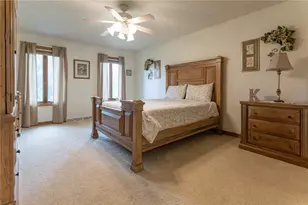 1846 Lori Ln, Hermitage, PA 16148 - Photo 23