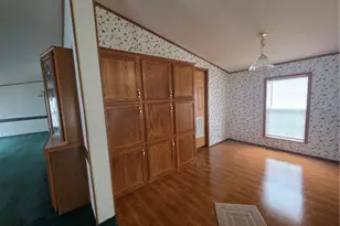 1086 Martin Ave, New Kensington, PA 15068 - Photo 9