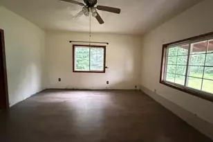 1435 Sharon Rd, Bridgewater, PA 15009 - Photo 11