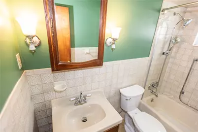 107 Mulkerrin Dr, Ross Twp, PA 15214 - Photo 29