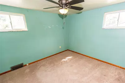 107 Mulkerrin Dr, Ross Twp, PA 15214 - Photo 23