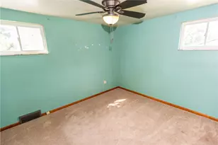 107 Mulkerrin Dr, Ross Twp, PA 15214 - Photo 23