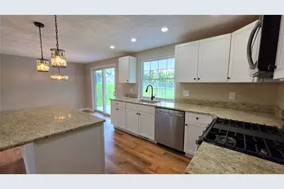 745 Sara Ln, Verona, PA 15147 - Photo 17
