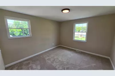 745 Sara Ln, Verona, PA 15147 - Photo 37