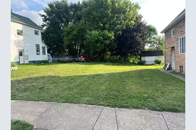 1230 Randolph St, New Castle, PA 16101 - Photo 1