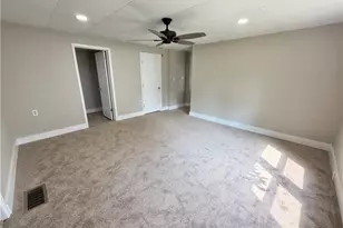 219 E Wallace Ave, New Castle, PA 16101 - Photo 15