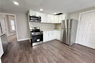 219 E Wallace Ave, New Castle, PA 16101 - Photo 3
