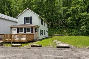 10 Young Ln, Charleroi Boro, PA 15022 - Photo 1
