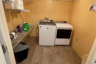 312 College Ave, Grove City Boro, PA 16127 - Photo 5