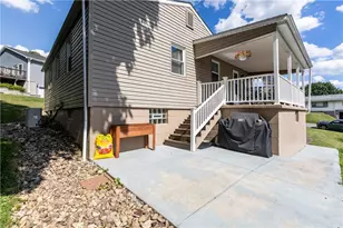 601 Jefferson St, Evans City, PA 16033 - Photo 25