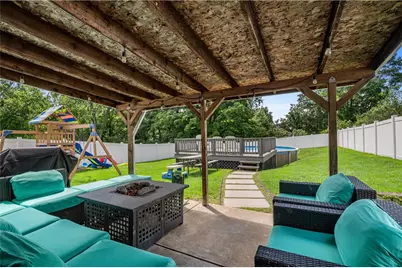 135 Cranbrooke Dr, Findlay Township, PA 15108 - Photo 23