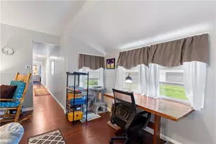 136 Lambert Ln, Hempfield Township, PA 15601 - Photo 17