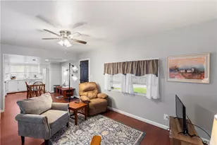 136 Lambert Ln, Hempfield Township, PA 15601 - Photo 7