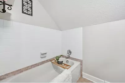 1356 Coronado Dr, Hermitage, PA 16148 - Photo 19