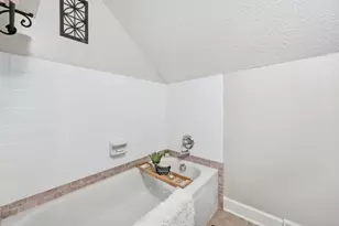 1356 Coronado Dr, Hermitage, PA 16148 - Photo 19